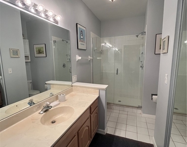 8200 Twelve Oaks Circle - Photo Thumbnail 6