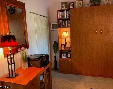 8200 Twelve Oaks Circle - Photo Thumbnail 10