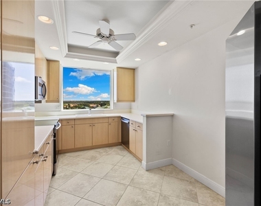 420 Cove Tower Drive - Photo Thumbnail 24