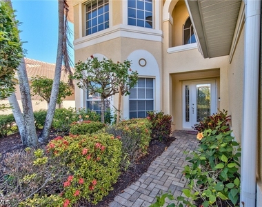 9051 Astonia Way - Photo Thumbnail 2
