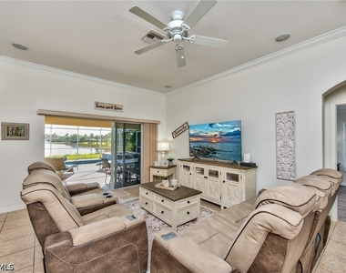 9051 Astonia Way - Photo Thumbnail 14