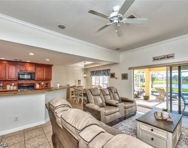 9051 Astonia Way - Photo Thumbnail 12