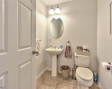 9051 Astonia Way - Photo Thumbnail 15
