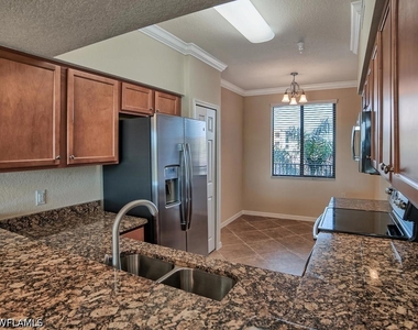 9731 Acqua Court - Photo Thumbnail 6