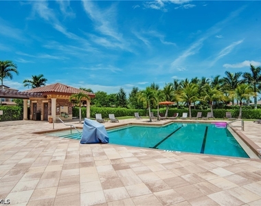 9731 Acqua Court - Photo Thumbnail 14