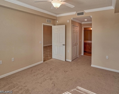 9731 Acqua Court - Photo Thumbnail 8