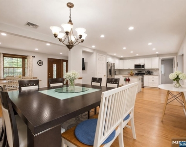 286 Mckinley - Photo Thumbnail 8