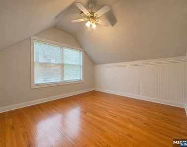 286 Mckinley - Photo Thumbnail 16