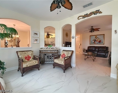 1310 Charleston Square Drive - Photo Thumbnail 15