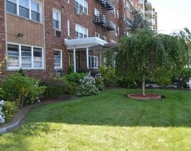 2200 Center - Photo Thumbnail 8