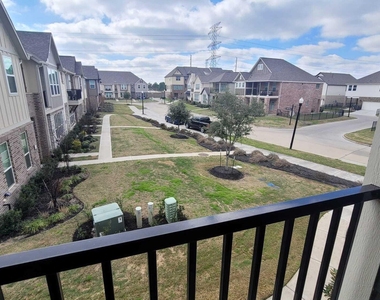 9426 Caddo Ridge Lane - Photo Thumbnail 24