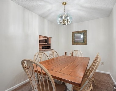 945 Juniper - Photo Thumbnail 10