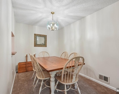 945 Juniper - Photo Thumbnail 9