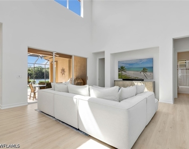 6172 Dogleg Drive - Photo Thumbnail 12