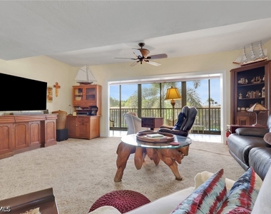 1400 Blue Point Avenue - Photo Thumbnail 9