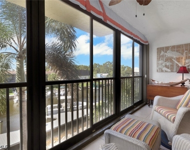 1400 Blue Point Avenue - Photo Thumbnail 12