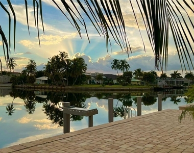200 Copperfield Court - Photo Thumbnail 41