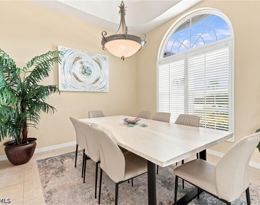 200 Copperfield Court - Photo Thumbnail 15