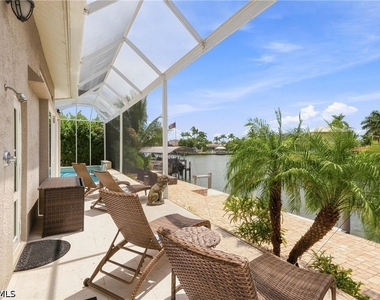 200 Copperfield Court - Photo Thumbnail 4