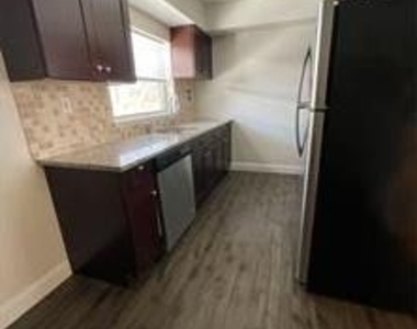 280-320 Oak - Photo Thumbnail 6