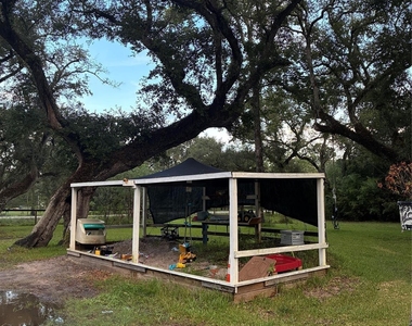 20702 Live Oak Dr - Photo Thumbnail 9