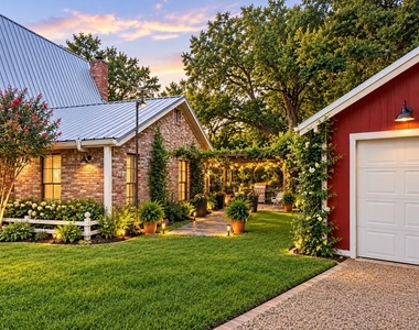 20702 Live Oak Dr - Photo Thumbnail 2
