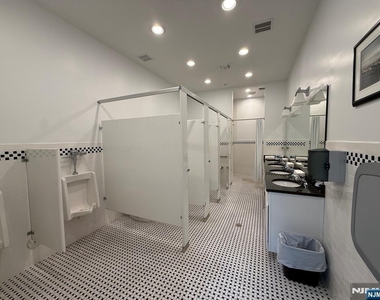 1206 Whitney - Photo Thumbnail 41