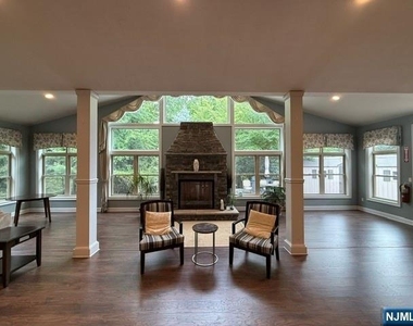 1206 Whitney - Photo Thumbnail 33