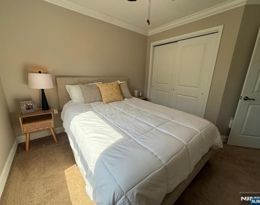 1206 Whitney - Photo Thumbnail 25