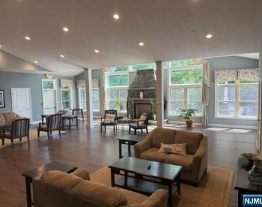 1206 Whitney - Photo Thumbnail 32