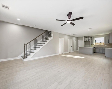 5827 Polly Unit B Street - Photo Thumbnail 5