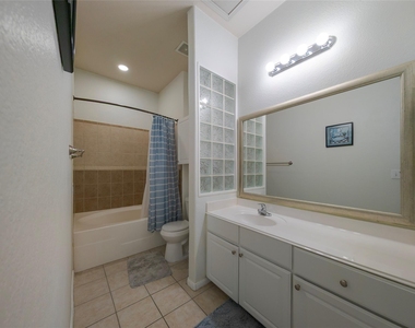 1441 East Street - Photo Thumbnail 28