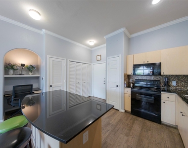 1441 East Street - Photo Thumbnail 9
