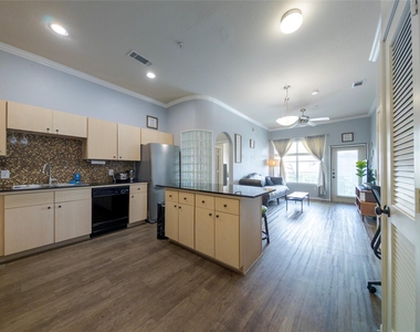 1441 East Street - Photo Thumbnail 6
