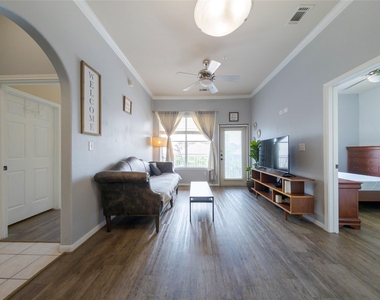 1441 East Street - Photo Thumbnail 13