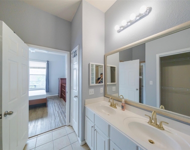1441 East Street - Photo Thumbnail 18