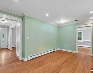 33 Randolph - Photo Thumbnail 11