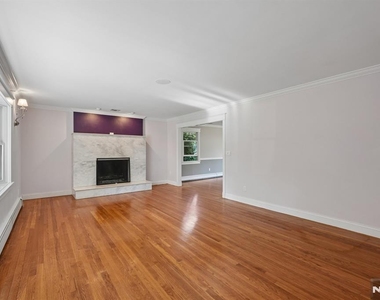 33 Randolph - Photo Thumbnail 6