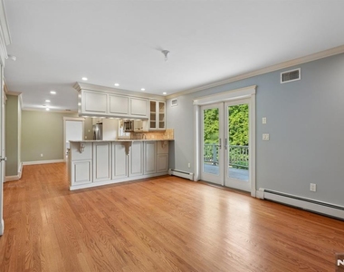 33 Randolph - Photo Thumbnail 14