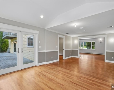 33 Randolph - Photo Thumbnail 10