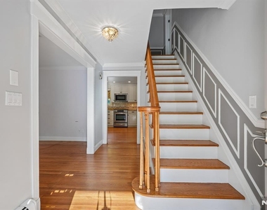33 Randolph - Photo Thumbnail 3