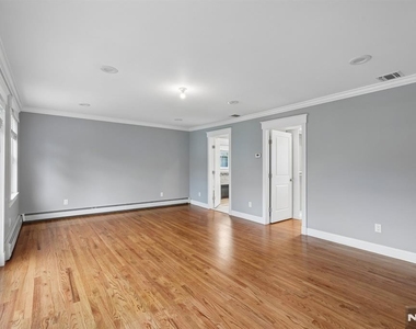 33 Randolph - Photo Thumbnail 20