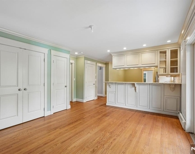 33 Randolph - Photo Thumbnail 13