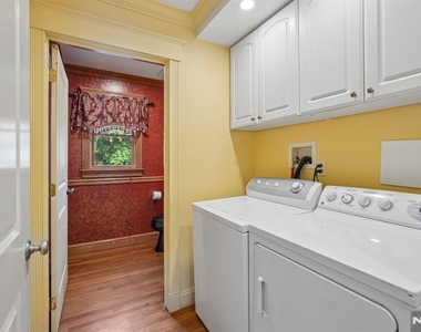 33 Randolph - Photo Thumbnail 17