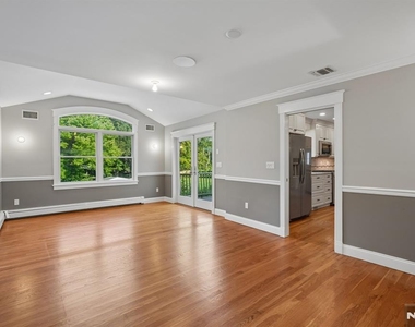 33 Randolph - Photo Thumbnail 8