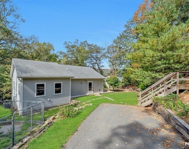 551 E Shore - Photo Thumbnail 2