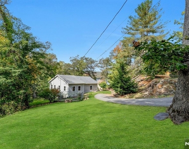 551 E Shore - Photo Thumbnail 25