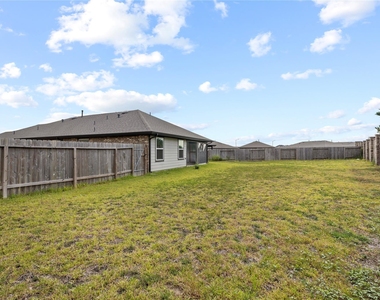 6722 Bradford Terrace Road - Photo Thumbnail 6