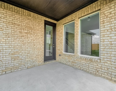 9311 Baradine Grove Lane - Photo Thumbnail 37