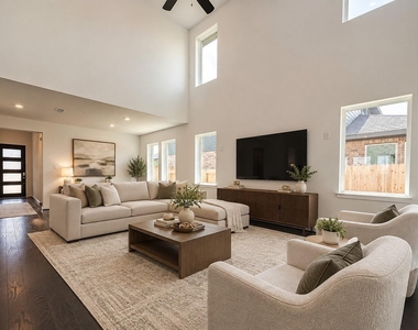 9311 Baradine Grove Lane - Photo Thumbnail 4